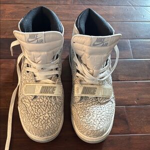 Nike Air Textured High-Tops in White and Gray